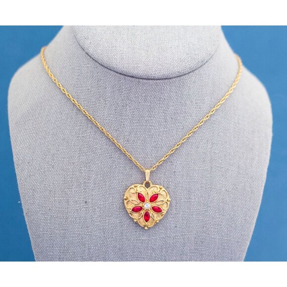 22 Inch Golden Heart Pendant Necklace by Avon - D23 - Picture 2 of 3